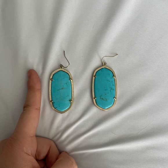Kendra Scott Earrings - Picture 2 of 2